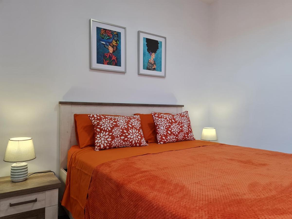Yumboflat Two Bedroom Apartment 플라야 델 잉글스 외부 사진