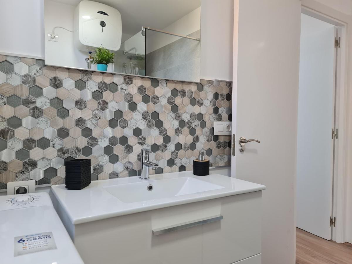 Yumboflat Two Bedroom Apartment 플라야 델 잉글스 외부 사진